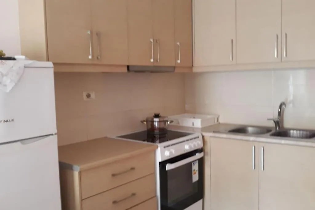 Beach View Apartment In Center Saranda